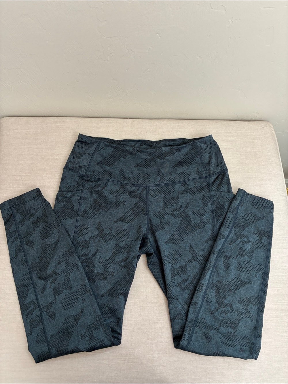 Mondetta Black/Gray Textured Performance Leggings